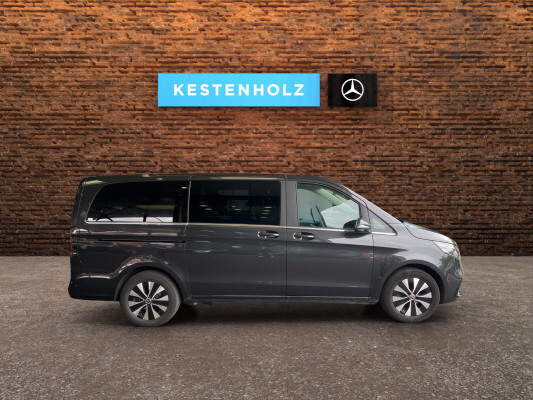 [all]Werksgarantie bis 15.12.2027 / Gratisservice 10 Jahre oder 100'000 Km, Reparaturservice 3 Jahre oder 100'000 Km ab 1.Inv. / zzgl. Ablieferungspauschale CHF 540.- // Er bietet Platz f&uuml;r bis zu 8 Personen[/all]


[all]

[/all]&nbsp; AdBlue-Tank 24 lAirbag: Airbag Fahrer und BeifahrerAirbag:Thorax Seitenairbag f&uuml;r Fahrer und BeifahrerAirbag:Window-Kopfairbag f&uuml;r Fahrer und BeifahrerAntiblockiersystem (ABS)Assist: ATTENTION ASSIST (Aufmerksamkeitsassistent)Assist: Antriebs-Schlupf-Regelung (ASR)Assist: Elektronisches Stabilit&auml;ts-Programm (ESP)Assist: Feststellbremse elektrischAssist: SeitenwindassistentAssist: Serviceintervallanzeige ASSYST mit WartungsrechnerAssist: Tempomat mit variabler Geschwindigkeitsbegrenzung SPEEDTRONICAssist:ADAPTIVE BRAKE, Trockenbremsen bei N&auml;sse und BerganfahrhilfeAssist:Aktiver Park-Assistent, automatisches Einparken in Parkpl&auml;tze l&auml;ngs und quer zurAssist:Bremsassistent BAS mit Bremskraftunterst&uuml;tzung bei erkannten NotbremsungenAssist:Bremsbelagverschleiss-Warnanzeige durch Kontrollleuchte f&uuml;r VorderachsbremsenAssist:Crashaktive PedalanlageAssist:Fl&uuml;ssigkeitsstand-Warnanzeige f&uuml;r Kraftstoff, &Ouml;l, K&uuml;hlwasser und ScheibenwaschwasserAssist:Heizung f&uuml;r ScheibenwaschanlageAssist:Mercedes-Benz Notrufsystem und PannenmanagmentAssist:Reifenluftdruck&uuml;berwachungAssist:Scheibenwischer mit Regensensor und Tipp-WischfunktionAssist:SeitenaufprallschutzAssist:Warnsummer und Warnanzeige im Kombiinstrument f&uuml;r nicht angegurteten Fahrer undAussenspiegel, beheizt, von innen elektrisch einstellbar und in Wagenfarbe lackiert,AussentemperaturanzeigeBordkantenzierstab und Chromzierelement am HeckDekor:Innenhimmel in Stoff, kristallgrauDekor:Zierelemente in DoppelstreifenoptikDieselpartikelfilterElektrik f&uuml;r Anh&auml;ngersteckdoseFahrwerk: AGILITY CONTROL-Fahrwerk mit selektivemFahrwerk:Allradantrieb permanent, 4MATICFahrwerk:Direktlenkung mit geschwindigkeitsabh&auml;ngiger Lenkkraftunterst&uuml;tzung und variablerFahrwerk:KomfortfahrwerkFenster fest hintenFenster fest vorne links und rechts im FahrgastraumFensterheber elektrisch mit Komfortbet&auml;tigung und EinklemmschutzGarantie: 3 Jahre oder 100'000 kmGetriebe:9G-TRONIC inklusive DIRECT SELECT W&auml;hlhebel und Lenkradschaltpaddles, AGILITYHandschuhfach abschliessbar und beleuchtetHeckscheibe heizbar mit ZeitsteuerungKlima:Klimaanlage TEMPMATIC halbautomatisch geregelt mit PollenfilterKombiinstrument mit Multifunktions-Kraftstoffbeh&auml;lter gross 70 lLackierung: Uni-LackierungLenkrad: Lenkrad in Neigung und H&ouml;he verstellbarLenkrad:Multifunktionslenkrad Leder Nappa mit Chromblende &amp; Schalthebel Leder NappaLicht: Fahrlichtassistent (automatisches Fahrlicht)Licht: Fernlichtassistent PlusLicht: LED Intelligent Light SystemLicht:Adaptives Bremslicht blinkendLicht:Ambientebeleuchtung, vorne unter den Zierelementen und in den Schiebet&uuml;ren,Licht:Ausstiegsleuchten in den Seitent&uuml;renLicht:Beleuchtung im Haltegriff Fond mit LesespotLicht:Blinker mit Komfort-Tipp-SchaltungLicht:Einstiegsschienen beleuchtet in Schiebet&uuml;renLuftzuheizer elektrisch in Frontheizung (PTC-Element)Media: Akustik-PaketMedia: Digitales Radio (DAB)Media:Erweiterte Konnektivit&auml;t. 3 Jahre Laufzeit inklusiveMedia:Komm.-Modul LTE f&uuml;r digitale DiensteMedia:MBUX Multimediasystem mit 7-Zoll-Media:Radioantenne in Winschutzscheibe integriertMittelkonsole mit StaufachPaket:Parkpaket, Parktronic inklusive R&uuml;ckfahrkameraPaket:Spiegel-Paket, bestehend aus Aussen- und Innenspiegel automatisch abblendbar,Reiserechner im Multifunktionsdisplay mit MomentanverbrauchsanzeigeR&auml;der: Leichtmetallr&auml;der im 5-Speichen-Design 7,0x17JR&auml;der:Stahlfelgen mit Radvollabdeckungen 6,5Jx17Sitze: Beifahrersitz heizbarSitze: Fahrersitz heizbarSitze: Lordosenst&uuml;tze BeifahrersitzSitze: Lordosenst&uuml;tze FahrersitzSitze: Sitzheizung f&uuml;r Fahrer und BeifahrerSitze:4 Einzelsitze im FondSitze:ISOFIX Kindersitzbefestigung im FondSitze:Komfortsitze Fahrer/BeifahrerSitze:Sicherheitsgurte 3-Punkt inklusive Gurth&ouml;henanpassung mechanisch, Komfort-Automatik,Sitze:Sitzschienen mit Schnellverriegelung in schwarz eloxiertSonnenblenden mit Kosmetikspiegel und Kartenhalter, beleuchtet und seitlichStaunetz Fahrer- und BeifahrersitzlehneT&uuml;ren: Heckklappe mit Fenster inkl. Heckscheibenheizung und Wisch-WaschanlageT&uuml;ren: Kindersicherung mechanisch in den Schiebet&uuml;renT&uuml;ren: Schiebet&uuml;re links und rechtsT&uuml;ren:Heckklappe mit separat zu &ouml;ffnende HeckscheibeT&uuml;ren:Separat zu &ouml;ffnende HeckscheibeVerbandstascheVliesbatterie 12 V, 92 AhWarmluftkanal zum FahrgastraumWarmwasser-Zusatzheizung als Standheizung und Standbel&uuml;ftungWarndreieckWegfahrsperre elektronisch inklusive Schliessanlage mit 3-Kanal-Funk-FernbedienungW&auml;rmed&auml;mmendes Glass rundumZentralverriegelung mit Innenschalter, automatischer Verriegelung (abschaltbar) undZusatzw&auml;rmetauscher mit Luftf&uuml;hrung, 3-stufiges Gebl&auml;se Fahrgastraum