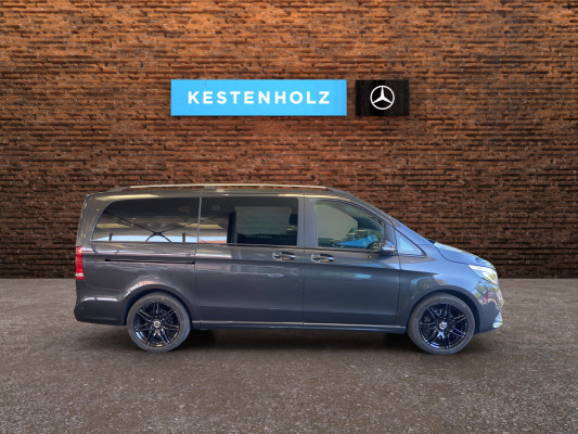 [all]12 Monate Garantie / Gratisservice 10 Jahre oder 100'000 Km ab 1.Inv. / zzgl. Ablieferungspauschale CHF 540.- // Er bietet Platz f&uuml;r bis zu 7 Personen[/all]


[all]

[/all]&nbsp; AdBlue-Tank 24 lAirbag: Airbag Fahrer und BeifahrerAirbag:Thorax Seitenairbag f&uuml;r Fahrer und BeifahrerAirbag:Window-Kopfairbag f&uuml;r Fahrer und BeifahrerAntiblockiersystem (ABS)Assist: ATTENTION ASSIST (Aufmerksamkeitsassistent)Assist: Antriebs-Schlupf-Regelung (ASR)Assist: Elektronisches Stabilit&auml;ts-Programm (ESP)Assist: Feststellbremse elektrischAssist: SeitenwindassistentAssist: Serviceintervallanzeige ASSYST mit WartungsrechnerAssist: Tempomat mit variabler Geschwindigkeitsbegrenzung SPEEDTRONICAssist:ADAPTIVE BRAKE, Trockenbremsen bei N&auml;sse und BerganfahrhilfeAssist:Aktiver Park-Assistent, automatisches Einparken in Parkpl&auml;tze l&auml;ngs und quer zurAssist:Bremsassistent BAS mit Bremskraftunterst&uuml;tzung bei erkannten NotbremsungenAssist:Bremsbelagverschleiss-Warnanzeige durch Kontrollleuchte f&uuml;r VorderachsbremsenAssist:Crashaktive PedalanlageAssist:Fl&uuml;ssigkeitsstand-Warnanzeige f&uuml;r Kraftstoff, &Ouml;l, K&uuml;hlwasser und ScheibenwaschwasserAssist:Heizung f&uuml;r ScheibenwaschanlageAssist:Mercedes-Benz Notrufsystem und PannenmanagmentAssist:Reifenluftdruck&uuml;berwachungAssist:Scheibenwischer mit Regensensor und Tipp-WischfunktionAssist:SeitenaufprallschutzAssist:Warnsummer und Warnanzeige im Kombiinstrument f&uuml;r nicht angegurteten Fahrer undAussenspiegel, beheizt, von innen elektrisch einstellbar und in Wagenfarbe lackiert,AussentemperaturanzeigeBordkantenzierstab und Chromzierelement am HeckDekor:Innenhimmel in Stoff, kristallgrauDekor:Zierelemente in DoppelstreifenoptikDieselpartikelfilterElektrik f&uuml;r Anh&auml;ngersteckdoseFahrwerk: AGILITY CONTROL-Fahrwerk mit selektivemFahrwerk:Allradantrieb permanent, 4MATICFahrwerk:Direktlenkung mit geschwindigkeitsabh&auml;ngiger Lenkkraftunterst&uuml;tzung und variablerFahrwerk:KomfortfahrwerkFenster fest hintenFenster fest vorne links und rechts im FahrgastraumFensterheber elektrisch mit Komfortbet&auml;tigung und EinklemmschutzGarantie: 3 Jahre oder 100'000 kmGetriebe:9G-TRONIC inklusive DIRECT SELECT W&auml;hlhebel und Lenkradschaltpaddles, AGILITYHandschuhfach abschliessbar und beleuchtetHeckscheibe heizbar mit ZeitsteuerungKlima:Klimaanlage TEMPMATIC halbautomatisch geregelt mit PollenfilterKombiinstrument mit Multifunktions-Kraftstoffbeh&auml;lter gross 70 lLackierung: Uni-LackierungLenkrad: Lenkrad in Neigung und H&ouml;he verstellbarLenkrad:Multifunktionslenkrad Leder Nappa mit Chromblende &amp; Schalthebel Leder NappaLicht: Fahrlichtassistent (automatisches Fahrlicht)Licht: Fernlichtassistent PlusLicht: LED Intelligent Light SystemLicht:Adaptives Bremslicht blinkendLicht:Ambientebeleuchtung, vorne unter den Zierelementen und in den Schiebet&uuml;ren,Licht:Ausstiegsleuchten in den Seitent&uuml;renLicht:Beleuchtung im Haltegriff Fond mit LesespotLicht:Blinker mit Komfort-Tipp-SchaltungLicht:Einstiegsschienen beleuchtet in Schiebet&uuml;renLuftzuheizer elektrisch in Frontheizung (PTC-Element)Media: Akustik-PaketMedia: Digitales Radio (DAB)Media:Erweiterte Konnektivit&auml;t. 3 Jahre Laufzeit inklusiveMedia:Komm.-Modul LTE f&uuml;r digitale DiensteMedia:MBUX Multimediasystem mit 7-Zoll-Media:Radioantenne in Winschutzscheibe integriertMittelkonsole mit StaufachPaket:Parkpaket, Parktronic inklusive R&uuml;ckfahrkameraPaket:Spiegel-Paket, bestehend aus Aussen- und Innenspiegel automatisch abblendbar,Reiserechner im Multifunktionsdisplay mit MomentanverbrauchsanzeigeR&auml;der: Leichtmetallr&auml;der im 5-Speichen-Design 7,0x17JR&auml;der:Stahlfelgen mit Radvollabdeckungen 6,5Jx17Sitze: Beifahrersitz heizbarSitze: Fahrersitz heizbarSitze: Lordosenst&uuml;tze BeifahrersitzSitze: Lordosenst&uuml;tze FahrersitzSitze: Sitzheizung f&uuml;r Fahrer und BeifahrerSitze:4 Einzelsitze im FondSitze:ISOFIX Kindersitzbefestigung im FondSitze:Komfortsitze Fahrer/BeifahrerSitze:Sicherheitsgurte 3-Punkt inklusive Gurth&ouml;henanpassung mechanisch, Komfort-Automatik,Sitze:Sitzschienen mit Schnellverriegelung in schwarz eloxiertSonnenblenden mit Kosmetikspiegel und Kartenhalter, beleuchtet und seitlichStaunetz Fahrer- und BeifahrersitzlehneT&uuml;ren: Heckklappe mit Fenster inkl. Heckscheibenheizung und Wisch-WaschanlageT&uuml;ren: Kindersicherung mechanisch in den Schiebet&uuml;renT&uuml;ren: Schiebet&uuml;re links und rechtsT&uuml;ren:Heckklappe mit separat zu &ouml;ffnende HeckscheibeT&uuml;ren:Separat zu &ouml;ffnende HeckscheibeVerbandstascheVliesbatterie 12 V, 92 AhWarmluftkanal zum FahrgastraumWarmwasser-Zusatzheizung als Standheizung und Standbel&uuml;ftungWarndreieckWegfahrsperre elektronisch inklusive Schliessanlage mit 3-Kanal-Funk-FernbedienungW&auml;rmed&auml;mmendes Glass rundumZentralverriegelung mit Innenschalter, automatischer Verriegelung (abschaltbar) undZusatzw&auml;rmetauscher mit Luftf&uuml;hrung, 3-stufiges Gebl&auml;se Fahrgastraum AMG Abrisskante auf HeckklappeAMG LineDekor:Innenhimmel in Stoff schwarzAirbag: Window-Kopfairbags f&uuml;r Fahrer, BeifahrerAnh&auml;ngelast 2500 kgAnh&auml;ngevorrichtung mit abnehmbaremAssist: Abstandsregel-Tempomat DISTRONIC PLUSAssist: Aktiver Bremsassistent BAS PLUSColorverglasung im Fond, SchwarzglasDachreling eloxiertDekor:Innenhimmel in Stoff schwarzEASY-PACK-Heckklappe mit elektrischerEinbruch-Diebstahl-WarnanlageFussmatten Velours f&uuml;r Fahrer- und Beifahrer AMG DesignGep&auml;ck-Insassenschutz als NetzGlas-Schiebe-/Hebedach elektrisch, Panoramadach fest mit automatischer Regenschliessung,Klima:Klimaanlage halbautom. geregelt, TEMPMATIC im FondKlima:Klimatisierungsautomatik THERMOTRONIC mit 2 Zonen inklusive Motorrestw&auml;rmeausnutzung,Lackierung: Metallic-LackierungMedia: Burmester Surround SoundsystemMedia: MBUX Multimediasystem mit 10,25-Zoll-Media: Navigation Plus zu MBUXMedia: Navigation zu MBUXMedia: Smartphone IntergrationspaketMedia:Vorr&uuml;stung Navigation zu MBUXMittelkonsole mit RolloPaket: Fahrassistenz-PaketAssist: Aktiver Bremsassistent BAS PLUSAssist: Totwinkel-AssistentAssist:SpurhalteassistentPaket: Park-Paket mit 360 -Kamera360&deg;-KameraAssist: Aktiver Parkassistent inkl. PARKTRONICPaket:Design-Paket Interieur mit AVANTGARDEDekor:Armlehnen der Sitze und T&uuml;rverkleidung beledertPaket:Night-PaketAMG Frontstossf&auml;nger mit Zierelementen in SchwarzAussenspiegel schwarz hochgl&auml;nzend lackiertBordkantenzierstab schwarzColorverglasung im Fond, SchwarzglasFrontstossf&auml;nger mit Zierelementen in SchwarzK&uuml;hlergrill schwarz lackiertPolster: Polsterung Leder NappaR&auml;der: AMG-Leichtmetallr&auml;der 7-Doppelspeichen-Design 8,0x19JR&auml;der: AMG-Leichtmetallr&auml;der 7-Doppelspeichen-Design 8,0x19J schwarzSitze: Beifahrersitz elektrisch verstellbar mit MemorySitze: Fahrersitz elektrisch verstellbar mit MemorySitze:3er Sitzbank Komfort 2. Reihe, &auml;usserer Sitz klappbarSitze:Sitzklimatisierung Beifahrer, inklusive Sitzheizung und Sitzbel&uuml;ftung bei LederausstattungSitze:Sitzklimatisierung f&uuml;r Fahrer, inklusive Sitzheizung und Sitzbel&uuml;ftung bei LederausstattungT&uuml;ren:Elektrische Bet&auml;tigung f&uuml;r Schiebet&uuml;r linksT&uuml;ren:Elektrische Bet&auml;tigung f&uuml;r Schiebet&uuml;r rechts