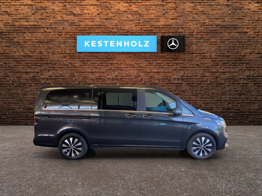 [all]Werksgarantie bis 17.12.2027 / Gratisservice 10 Jahre oder 100'000 Km, Reparaturservice 3 Jahre oder 100'000 Km ab 1.Inv. / zzgl. Ablieferungspauschale CHF 540.- // Er bietet Platz f&uuml;r bis zu 7 Personen[/all]


[all]
Graphitgrau Metallic-Lack,Aktiver Brems-Assistent,Aerodynamik-Paket,digitales Radio (DAB),Navigation,Touchpad,Smartphone-Integrationspaket,Elektrik f&uuml;r Anh&auml;ngersteckdose,MBUX Multimediasystem,2-Wege-Lautsprecher vorn und hinten,Kabelloses Ladesystem f&uuml;r mobile Endger&auml;te,Aktiver Abstands-Assistent DISTRONIC,Au&szlig;enspiegel, automatisch heranklappbar,LUXUS-KOMBI,Spiegel-Paket,Klimatisierungsautomatik THERMOTRONIC,Radstand 3200 mm, &Uuml;berhang lang,Totwinkel-Assistent,Verkehrszeichen-Assistent,Aktiver Spurhalte-Assistent,Park-Paket mit 360&deg; Kamera,Widescreen Cockpit,MULTIBEAM LED mit Fernlichtassistent PLUS,Fahrlichtassistent,EASY-PACK Heckklappe,Leder Lugano schwarz,Gewichtsvariante 3.200 kg,EASY PACK Paket - elektr. Schiebet&uuml;r/Heckklappe,ECO Start-Stopp-Funktion
[/all]&nbsp; AdBlue-Tank 24 lAirbag: Airbag Fahrer und BeifahrerAirbag:Thorax Seitenairbag f&uuml;r Fahrer und BeifahrerAirbag:Window-Kopfairbag f&uuml;r Fahrer und BeifahrerAntiblockiersystem (ABS)Assist: ATTENTION ASSIST (Aufmerksamkeitsassistent)Assist: Antriebs-Schlupf-Regelung (ASR)Assist: Elektronisches Stabilit&auml;ts-Programm (ESP)Assist: Feststellbremse elektrischAssist: SeitenwindassistentAssist: Serviceintervallanzeige ASSYST mit WartungsrechnerAssist: Tempomat mit variabler Geschwindigkeitsbegrenzung SPEEDTRONICAssist:ADAPTIVE BRAKE, Trockenbremsen bei N&auml;sse und BerganfahrhilfeAssist:Aktiver Park-Assistent, automatisches Einparken in Parkpl&auml;tze l&auml;ngs und quer zurAssist:Bremsassistent BAS mit Bremskraftunterst&uuml;tzung bei erkannten NotbremsungenAssist:Bremsbelagverschleiss-Warnanzeige durch Kontrollleuchte f&uuml;r VorderachsbremsenAssist:Crashaktive PedalanlageAssist:Fl&uuml;ssigkeitsstand-Warnanzeige f&uuml;r Kraftstoff, &Ouml;l, K&uuml;hlwasser und ScheibenwaschwasserAssist:Heizung f&uuml;r ScheibenwaschanlageAssist:Mercedes-Benz Notrufsystem und PannenmanagmentAssist:Reifenluftdruck&uuml;berwachungAssist:Scheibenwischer mit Regensensor und Tipp-WischfunktionAssist:SeitenaufprallschutzAssist:Warnsummer und Warnanzeige im Kombiinstrument f&uuml;r nicht angegurteten Fahrer undAussenspiegel, beheizt, von innen elektrisch einstellbar und in Wagenfarbe lackiert,AussentemperaturanzeigeBordkantenzierstab und Chromzierelement am HeckDekor:Innenhimmel in Stoff, kristallgrauDekor:Zierelemente in DoppelstreifenoptikDieselpartikelfilterElektrik f&uuml;r Anh&auml;ngersteckdoseFahrwerk: AGILITY CONTROL-Fahrwerk mit selektivemFahrwerk:Allradantrieb permanent, 4MATICFahrwerk:Direktlenkung mit geschwindigkeitsabh&auml;ngiger Lenkkraftunterst&uuml;tzung und variablerFahrwerk:KomfortfahrwerkFenster fest hintenFenster fest vorne links und rechts im FahrgastraumFensterheber elektrisch mit Komfortbet&auml;tigung und EinklemmschutzGarantie: 3 Jahre oder 100'000 kmGetriebe:9G-TRONIC inklusive DIRECT SELECT W&auml;hlhebel und Lenkradschaltpaddles, AGILITYHandschuhfach abschliessbar und beleuchtetHeckscheibe heizbar mit ZeitsteuerungKlima:Klimaanlage TEMPMATIC halbautomatisch geregelt mit PollenfilterKombiinstrument mit Multifunktions-Kraftstoffbeh&auml;lter gross 70 lLackierung: Uni-LackierungLenkrad: Lenkrad in Neigung und H&ouml;he verstellbarLenkrad:Multifunktionslenkrad Leder Nappa mit Chromblende &amp; Schalthebel Leder NappaLicht: Fahrlichtassistent (automatisches Fahrlicht)Licht: Fernlichtassistent PlusLicht: LED Intelligent Light SystemLicht:Adaptives Bremslicht blinkendLicht:Ambientebeleuchtung, vorne unter den Zierelementen und in den Schiebet&uuml;ren,Licht:Ausstiegsleuchten in den Seitent&uuml;renLicht:Beleuchtung im Haltegriff Fond mit LesespotLicht:Blinker mit Komfort-Tipp-SchaltungLicht:Einstiegsschienen beleuchtet in Schiebet&uuml;renLuftzuheizer elektrisch in Frontheizung (PTC-Element)Media: Akustik-PaketMedia: Digitales Radio (DAB)Media:Erweiterte Konnektivit&auml;t. 3 Jahre Laufzeit inklusiveMedia:Komm.-Modul LTE f&uuml;r digitale DiensteMedia:MBUX Multimediasystem mit 7-Zoll-Media:Radioantenne in Winschutzscheibe integriertMittelkonsole mit StaufachPaket:Parkpaket, Parktronic inklusive R&uuml;ckfahrkameraPaket:Spiegel-Paket, bestehend aus Aussen- und Innenspiegel automatisch abblendbar,Reiserechner im Multifunktionsdisplay mit MomentanverbrauchsanzeigeR&auml;der: Leichtmetallr&auml;der im 5-Speichen-Design 7,0x17JR&auml;der:Stahlfelgen mit Radvollabdeckungen 6,5Jx17Sitze: Beifahrersitz heizbarSitze: Fahrersitz heizbarSitze: Lordosenst&uuml;tze BeifahrersitzSitze: Lordosenst&uuml;tze FahrersitzSitze: Sitzheizung f&uuml;r Fahrer und BeifahrerSitze:4 Einzelsitze im FondSitze:ISOFIX Kindersitzbefestigung im FondSitze:Komfortsitze Fahrer/BeifahrerSitze:Sicherheitsgurte 3-Punkt inklusive Gurth&ouml;henanpassung mechanisch, Komfort-Automatik,Sitze:Sitzschienen mit Schnellverriegelung in schwarz eloxiertSonnenblenden mit Kosmetikspiegel und Kartenhalter, beleuchtet und seitlichStaunetz Fahrer- und BeifahrersitzlehneT&uuml;ren: Heckklappe mit Fenster inkl. Heckscheibenheizung und Wisch-WaschanlageT&uuml;ren: Kindersicherung mechanisch in den Schiebet&uuml;renT&uuml;ren: Schiebet&uuml;re links und rechtsT&uuml;ren:Heckklappe mit separat zu &ouml;ffnende HeckscheibeT&uuml;ren:Separat zu &ouml;ffnende HeckscheibeVerbandstascheVliesbatterie 12 V, 92 AhWarmluftkanal zum FahrgastraumWarmwasser-Zusatzheizung als Standheizung und Standbel&uuml;ftungWarndreieckWegfahrsperre elektronisch inklusive Schliessanlage mit 3-Kanal-Funk-FernbedienungW&auml;rmed&auml;mmendes Glass rundumZentralverriegelung mit Innenschalter, automatischer Verriegelung (abschaltbar) undZusatzw&auml;rmetauscher mit Luftf&uuml;hrung, 3-stufiges Gebl&auml;se Fahrgastraum