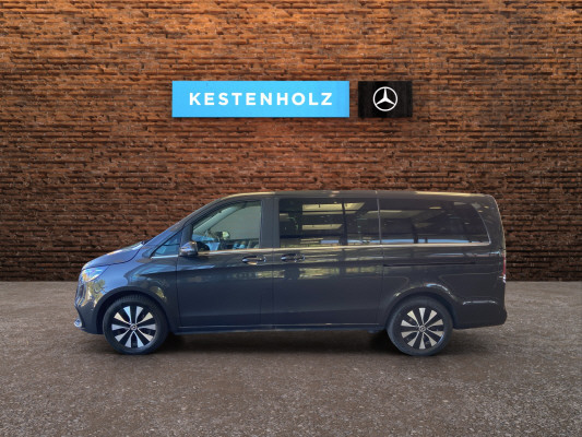 [all]Werksgarantie bis 17.12.2027 / Gratisservice 10 Jahre oder 100'000 Km, Reparaturservice 3 Jahre oder 100'000 Km ab 1.Inv. / zzgl. Ablieferungspauschale CHF 540.- // Er bietet Platz f&uuml;r bis zu 7 Personen[/all]


[all]
Graphitgrau Metallic-Lack,Aktiver Brems-Assistent,Aerodynamik-Paket,digitales Radio (DAB),Navigation,Touchpad,Smartphone-Integrationspaket,Elektrik f&uuml;r Anh&auml;ngersteckdose,MBUX Multimediasystem,2-Wege-Lautsprecher vorn und hinten,Kabelloses Ladesystem f&uuml;r mobile Endger&auml;te,Aktiver Abstands-Assistent DISTRONIC,Au&szlig;enspiegel, automatisch heranklappbar,LUXUS-KOMBI,Spiegel-Paket,Klimatisierungsautomatik THERMOTRONIC,Radstand 3200 mm, &Uuml;berhang lang,Totwinkel-Assistent,Verkehrszeichen-Assistent,Aktiver Spurhalte-Assistent,Park-Paket mit 360&deg; Kamera,Widescreen Cockpit,MULTIBEAM LED mit Fernlichtassistent PLUS,Fahrlichtassistent,EASY-PACK Heckklappe,Leder Lugano schwarz,Gewichtsvariante 3.200 kg,EASY PACK Paket - elektr. Schiebet&uuml;r/Heckklappe,ECO Start-Stopp-Funktion
[/all]&nbsp; AdBlue-Tank 24 lAirbag: Airbag Fahrer und BeifahrerAirbag:Thorax Seitenairbag f&uuml;r Fahrer und BeifahrerAirbag:Window-Kopfairbag f&uuml;r Fahrer und BeifahrerAntiblockiersystem (ABS)Assist: ATTENTION ASSIST (Aufmerksamkeitsassistent)Assist: Antriebs-Schlupf-Regelung (ASR)Assist: Elektronisches Stabilit&auml;ts-Programm (ESP)Assist: Feststellbremse elektrischAssist: SeitenwindassistentAssist: Serviceintervallanzeige ASSYST mit WartungsrechnerAssist: Tempomat mit variabler Geschwindigkeitsbegrenzung SPEEDTRONICAssist:ADAPTIVE BRAKE, Trockenbremsen bei N&auml;sse und BerganfahrhilfeAssist:Aktiver Park-Assistent, automatisches Einparken in Parkpl&auml;tze l&auml;ngs und quer zurAssist:Bremsassistent BAS mit Bremskraftunterst&uuml;tzung bei erkannten NotbremsungenAssist:Bremsbelagverschleiss-Warnanzeige durch Kontrollleuchte f&uuml;r VorderachsbremsenAssist:Crashaktive PedalanlageAssist:Fl&uuml;ssigkeitsstand-Warnanzeige f&uuml;r Kraftstoff, &Ouml;l, K&uuml;hlwasser und ScheibenwaschwasserAssist:Heizung f&uuml;r ScheibenwaschanlageAssist:Mercedes-Benz Notrufsystem und PannenmanagmentAssist:Reifenluftdruck&uuml;berwachungAssist:Scheibenwischer mit Regensensor und Tipp-WischfunktionAssist:SeitenaufprallschutzAssist:Warnsummer und Warnanzeige im Kombiinstrument f&uuml;r nicht angegurteten Fahrer undAussenspiegel, beheizt, von innen elektrisch einstellbar und in Wagenfarbe lackiert,AussentemperaturanzeigeBordkantenzierstab und Chromzierelement am HeckDekor:Innenhimmel in Stoff, kristallgrauDekor:Zierelemente in DoppelstreifenoptikDieselpartikelfilterElektrik f&uuml;r Anh&auml;ngersteckdoseFahrwerk: AGILITY CONTROL-Fahrwerk mit selektivemFahrwerk:Allradantrieb permanent, 4MATICFahrwerk:Direktlenkung mit geschwindigkeitsabh&auml;ngiger Lenkkraftunterst&uuml;tzung und variablerFahrwerk:KomfortfahrwerkFenster fest hintenFenster fest vorne links und rechts im FahrgastraumFensterheber elektrisch mit Komfortbet&auml;tigung und EinklemmschutzGarantie: 3 Jahre oder 100'000 kmGetriebe:9G-TRONIC inklusive DIRECT SELECT W&auml;hlhebel und Lenkradschaltpaddles, AGILITYHandschuhfach abschliessbar und beleuchtetHeckscheibe heizbar mit ZeitsteuerungKlima:Klimaanlage TEMPMATIC halbautomatisch geregelt mit PollenfilterKombiinstrument mit Multifunktions-Kraftstoffbeh&auml;lter gross 70 lLackierung: Uni-LackierungLenkrad: Lenkrad in Neigung und H&ouml;he verstellbarLenkrad:Multifunktionslenkrad Leder Nappa mit Chromblende &amp; Schalthebel Leder NappaLicht: Fahrlichtassistent (automatisches Fahrlicht)Licht: Fernlichtassistent PlusLicht: LED Intelligent Light SystemLicht:Adaptives Bremslicht blinkendLicht:Ambientebeleuchtung, vorne unter den Zierelementen und in den Schiebet&uuml;ren,Licht:Ausstiegsleuchten in den Seitent&uuml;renLicht:Beleuchtung im Haltegriff Fond mit LesespotLicht:Blinker mit Komfort-Tipp-SchaltungLicht:Einstiegsschienen beleuchtet in Schiebet&uuml;renLuftzuheizer elektrisch in Frontheizung (PTC-Element)Media: Akustik-PaketMedia: Digitales Radio (DAB)Media:Erweiterte Konnektivit&auml;t. 3 Jahre Laufzeit inklusiveMedia:Komm.-Modul LTE f&uuml;r digitale DiensteMedia:MBUX Multimediasystem mit 7-Zoll-Media:Radioantenne in Winschutzscheibe integriertMittelkonsole mit StaufachPaket:Parkpaket, Parktronic inklusive R&uuml;ckfahrkameraPaket:Spiegel-Paket, bestehend aus Aussen- und Innenspiegel automatisch abblendbar,Reiserechner im Multifunktionsdisplay mit MomentanverbrauchsanzeigeR&auml;der: Leichtmetallr&auml;der im 5-Speichen-Design 7,0x17JR&auml;der:Stahlfelgen mit Radvollabdeckungen 6,5Jx17Sitze: Beifahrersitz heizbarSitze: Fahrersitz heizbarSitze: Lordosenst&uuml;tze BeifahrersitzSitze: Lordosenst&uuml;tze FahrersitzSitze: Sitzheizung f&uuml;r Fahrer und BeifahrerSitze:4 Einzelsitze im FondSitze:ISOFIX Kindersitzbefestigung im FondSitze:Komfortsitze Fahrer/BeifahrerSitze:Sicherheitsgurte 3-Punkt inklusive Gurth&ouml;henanpassung mechanisch, Komfort-Automatik,Sitze:Sitzschienen mit Schnellverriegelung in schwarz eloxiertSonnenblenden mit Kosmetikspiegel und Kartenhalter, beleuchtet und seitlichStaunetz Fahrer- und BeifahrersitzlehneT&uuml;ren: Heckklappe mit Fenster inkl. Heckscheibenheizung und Wisch-WaschanlageT&uuml;ren: Kindersicherung mechanisch in den Schiebet&uuml;renT&uuml;ren: Schiebet&uuml;re links und rechtsT&uuml;ren:Heckklappe mit separat zu &ouml;ffnende HeckscheibeT&uuml;ren:Separat zu &ouml;ffnende HeckscheibeVerbandstascheVliesbatterie 12 V, 92 AhWarmluftkanal zum FahrgastraumWarmwasser-Zusatzheizung als Standheizung und Standbel&uuml;ftungWarndreieckWegfahrsperre elektronisch inklusive Schliessanlage mit 3-Kanal-Funk-FernbedienungW&auml;rmed&auml;mmendes Glass rundumZentralverriegelung mit Innenschalter, automatischer Verriegelung (abschaltbar) undZusatzw&auml;rmetauscher mit Luftf&uuml;hrung, 3-stufiges Gebl&auml;se Fahrgastraum