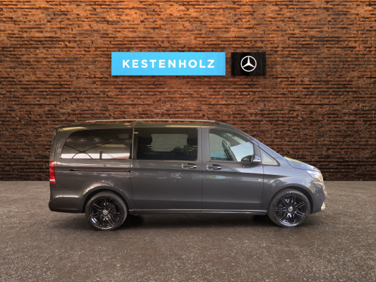 [all]12 Monate Garantie / Gratisservice 10 Jahre oder 100'000 Km ab 1.Inv. / zzgl. Ablieferungspauschale CHF 540.- // Er bietet Platz f&uuml;r bis zu 7 Personen[/all]


[all]

[/all]&nbsp; AdBlue-Tank 24 lAirbag: Airbag Fahrer und BeifahrerAirbag:Thorax Seitenairbag f&uuml;r Fahrer und BeifahrerAirbag:Window-Kopfairbag f&uuml;r Fahrer und BeifahrerAntiblockiersystem (ABS)Assist: ATTENTION ASSIST (Aufmerksamkeitsassistent)Assist: Antriebs-Schlupf-Regelung (ASR)Assist: Elektronisches Stabilit&auml;ts-Programm (ESP)Assist: Feststellbremse elektrischAssist: SeitenwindassistentAssist: Serviceintervallanzeige ASSYST mit WartungsrechnerAssist: Tempomat mit variabler Geschwindigkeitsbegrenzung SPEEDTRONICAssist:ADAPTIVE BRAKE, Trockenbremsen bei N&auml;sse und BerganfahrhilfeAssist:Aktiver Park-Assistent, automatisches Einparken in Parkpl&auml;tze l&auml;ngs und quer zurAssist:Bremsassistent BAS mit Bremskraftunterst&uuml;tzung bei erkannten NotbremsungenAssist:Bremsbelagverschleiss-Warnanzeige durch Kontrollleuchte f&uuml;r VorderachsbremsenAssist:Crashaktive PedalanlageAssist:Fl&uuml;ssigkeitsstand-Warnanzeige f&uuml;r Kraftstoff, &Ouml;l, K&uuml;hlwasser und ScheibenwaschwasserAssist:Heizung f&uuml;r ScheibenwaschanlageAssist:Mercedes-Benz Notrufsystem und PannenmanagmentAssist:Reifenluftdruck&uuml;berwachungAssist:Scheibenwischer mit Regensensor und Tipp-WischfunktionAssist:SeitenaufprallschutzAssist:Warnsummer und Warnanzeige im Kombiinstrument f&uuml;r nicht angegurteten Fahrer undAussenspiegel, beheizt, von innen elektrisch einstellbar und in Wagenfarbe lackiert,AussentemperaturanzeigeBordkantenzierstab und Chromzierelement am HeckDekor:Innenhimmel in Stoff, kristallgrauDekor:Zierelemente in DoppelstreifenoptikDieselpartikelfilterElektrik f&uuml;r Anh&auml;ngersteckdoseFahrwerk: AGILITY CONTROL-Fahrwerk mit selektivemFahrwerk:Allradantrieb permanent, 4MATICFahrwerk:Direktlenkung mit geschwindigkeitsabh&auml;ngiger Lenkkraftunterst&uuml;tzung und variablerFahrwerk:KomfortfahrwerkFenster fest hintenFenster fest vorne links und rechts im FahrgastraumFensterheber elektrisch mit Komfortbet&auml;tigung und EinklemmschutzGarantie: 3 Jahre oder 100'000 kmGetriebe:9G-TRONIC inklusive DIRECT SELECT W&auml;hlhebel und Lenkradschaltpaddles, AGILITYHandschuhfach abschliessbar und beleuchtetHeckscheibe heizbar mit ZeitsteuerungKlima:Klimaanlage TEMPMATIC halbautomatisch geregelt mit PollenfilterKombiinstrument mit Multifunktions-Kraftstoffbeh&auml;lter gross 70 lLackierung: Uni-LackierungLenkrad: Lenkrad in Neigung und H&ouml;he verstellbarLenkrad:Multifunktionslenkrad Leder Nappa mit Chromblende &amp; Schalthebel Leder NappaLicht: Fahrlichtassistent (automatisches Fahrlicht)Licht: Fernlichtassistent PlusLicht: LED Intelligent Light SystemLicht:Adaptives Bremslicht blinkendLicht:Ambientebeleuchtung, vorne unter den Zierelementen und in den Schiebet&uuml;ren,Licht:Ausstiegsleuchten in den Seitent&uuml;renLicht:Beleuchtung im Haltegriff Fond mit LesespotLicht:Blinker mit Komfort-Tipp-SchaltungLicht:Einstiegsschienen beleuchtet in Schiebet&uuml;renLuftzuheizer elektrisch in Frontheizung (PTC-Element)Media: Akustik-PaketMedia: Digitales Radio (DAB)Media:Erweiterte Konnektivit&auml;t. 3 Jahre Laufzeit inklusiveMedia:Komm.-Modul LTE f&uuml;r digitale DiensteMedia:MBUX Multimediasystem mit 7-Zoll-Media:Radioantenne in Winschutzscheibe integriertMittelkonsole mit StaufachPaket:Parkpaket, Parktronic inklusive R&uuml;ckfahrkameraPaket:Spiegel-Paket, bestehend aus Aussen- und Innenspiegel automatisch abblendbar,Reiserechner im Multifunktionsdisplay mit MomentanverbrauchsanzeigeR&auml;der: Leichtmetallr&auml;der im 5-Speichen-Design 7,0x17JR&auml;der:Stahlfelgen mit Radvollabdeckungen 6,5Jx17Sitze: Beifahrersitz heizbarSitze: Fahrersitz heizbarSitze: Lordosenst&uuml;tze BeifahrersitzSitze: Lordosenst&uuml;tze FahrersitzSitze: Sitzheizung f&uuml;r Fahrer und BeifahrerSitze:4 Einzelsitze im FondSitze:ISOFIX Kindersitzbefestigung im FondSitze:Komfortsitze Fahrer/BeifahrerSitze:Sicherheitsgurte 3-Punkt inklusive Gurth&ouml;henanpassung mechanisch, Komfort-Automatik,Sitze:Sitzschienen mit Schnellverriegelung in schwarz eloxiertSonnenblenden mit Kosmetikspiegel und Kartenhalter, beleuchtet und seitlichStaunetz Fahrer- und BeifahrersitzlehneT&uuml;ren: Heckklappe mit Fenster inkl. Heckscheibenheizung und Wisch-WaschanlageT&uuml;ren: Kindersicherung mechanisch in den Schiebet&uuml;renT&uuml;ren: Schiebet&uuml;re links und rechtsT&uuml;ren:Heckklappe mit separat zu &ouml;ffnende HeckscheibeT&uuml;ren:Separat zu &ouml;ffnende HeckscheibeVerbandstascheVliesbatterie 12 V, 92 AhWarmluftkanal zum FahrgastraumWarmwasser-Zusatzheizung als Standheizung und Standbel&uuml;ftungWarndreieckWegfahrsperre elektronisch inklusive Schliessanlage mit 3-Kanal-Funk-FernbedienungW&auml;rmed&auml;mmendes Glass rundumZentralverriegelung mit Innenschalter, automatischer Verriegelung (abschaltbar) undZusatzw&auml;rmetauscher mit Luftf&uuml;hrung, 3-stufiges Gebl&auml;se Fahrgastraum AMG Abrisskante auf HeckklappeAMG Line17"-Bremsanlage an der VorderachseAMG Abrisskante auf HeckklappeAMG-Frontsch&uuml;rze mit markanten Lufteinl&auml;ssen und Diamantgrill mit verchomten PinsBremss&auml;ttel mit Mercedes-Benz SchriftzugDekor: AMG-Zierelemente in CarbonoptikDekor:Bel&uuml;ftungsd&uuml;sen: D&uuml;senringe und Querstreben in SilberchromDekor:Innenhimmel in Stoff schwarzDekor:Sportpedale in Aluminium, geb&uuml;rstetR&auml;der: AMG-Leichtmetallr&auml;der 7-Doppelspeichen-Design 8,0x19JSeitenschweller ohne Unterbodenverkleidung seitlichAnh&auml;ngelast 2500 kgAnh&auml;ngevorrichtung mit abnehmbaremAssist: Abstandsregel-Tempomat DISTRONIC PLUSAssist: Aktiver Bremsassistent BAS PLUSAusstellfenster Fahrgastraum hinten elektrisch, ohne Bordkantenzierst&auml;beColorverglasung im Fond, SchwarzglasDachreling eloxiertEinbruch-Diebstahl-WarnanlageFussmatten Velours f&uuml;r Fahrer- und Beifahrer AMG DesignGep&auml;ck-Insassenschutz als NetzKlima:Klimaanlage halbautom. geregelt, TEMPMATIC im FondLackierung: Metallic-LackierungMedia: Burmester Surround SoundsystemMedia: MBUX Multimediasystem mit 10,25-Zoll-Media: Navigation zu MBUXMedia: Smartphone IntergrationspaketMittelkonsole mit RolloPaket: Park-Paket mit 360 -Kamera360&deg;-KameraAssist: Aktiver Parkassistent inkl. PARKTRONICSitze: 3er Sitzbank Komfort 1. Reihe, &auml;usserer Sitz klappbarSitze: Beifahrersitz elektrisch verstellbar mit MemorySitze: Fahrersitz elektrisch verstellbar mit MemorySitze:Sitzklimatisierung Beifahrer, inklusive Sitzheizung und Sitzbel&uuml;ftung bei LederausstattungSitze:Sitzklimatisierung f&uuml;r Fahrer, inklusive Sitzheizung und Sitzbel&uuml;ftung bei LederausstattungT&uuml;ren:Elektrische Bet&auml;tigung f&uuml;r Schiebet&uuml;r linksT&uuml;ren:Elektrische Bet&auml;tigung f&uuml;r Schiebet&uuml;r rechts