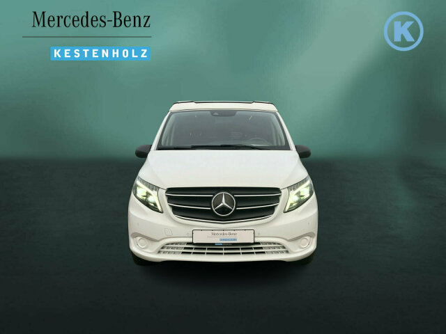 Interne Fahrzeugnr.:: 0923416Ausstattungslinien und -Pakete:  Aerodynamik-Paket,   Basic,   BlueEFFICIENCY-Paket,   Chrom Interieur-Paket,   Liege-Paket,   Modellgeneration 1,   Spur-Paket,   Tourer PROExterieur:  Änderungsjahr G3-I,   Aktiver Feststeller Schiebetür,   Außenspiegel heizbar und elektrisch verstellbar,   Basisfahrwerk,   Baureihe C447 Vito/V-Klasse,   Befestigungspunkte im Dachrahmen,   CO2-optimierte Bremsanlage,   Dachverkleidung,   Elektrik für Anhängersteckdose,   Fehlbetankungsschutz,   Fenster in Heckklappe mit Wisch- und Waschanlage,   Fenster vorn links, fest in Seitenwand/Schiebetür,   Generator 14 V / 250 A,   Gewichtsvariante 3.100 kg,   Haupttank 70 Liter,   Heckklappe,   Hinterachswellenfabrikat IFA,   Inland - Code,   Kombifahrzeug,   Komplettfahrzeug,   Kältemittel R-1234yf,   Kühlergrill verchromt,   LED Intelligent Light System,   Leichtmetallräder 7,0Jx17 5-Doppelspeich.-Design,   Pufferbatterie für Startvorgang,   Räderfabrikat Ronal,   Schiebetür links,   Schluss-, Brems- und Blinklicht in LED-Technik,   Steuercode Umstellung WLTP,   Stoßfänger und Anbauteile in Wagenfarbe lackiert,   Umfeldbeleuchtung Heckklappe,   VIN von außen sichtbar,   Vliesbatterie 12 V 92 Ah,   Wärmedämmendes Glas rundumInterieur:  3er-Sitzbank als Komfortliege, 2.Fondsitzreihe,   Abschließbares Handschuhfach,   Beleuchtung im Haltegriff Fond mit Lesespot,   Cupholder aufsteckbar in Armlehnen hinten,   Doppelcupholder Cockpit mittig,   Fenster fest hinten,   Haltegriff im Fond,   Innenspiegel,   Innenverkleidung gehobene Ausführung,   Klemmleiste für Elektroanschluss,   Komfort-Beifahrersitz drehbar,   Komfort-Dachbedieneinheit,   Komfort-Fahrersitz drehbar,   Lederlenkrad,   Linkslenker,   Sitzheizung für Beifahrer,   Sitzheizung für Fahrer,   Sitzschienensystem mit Schnellverriegelung,   Steckdose 12 V Kofferraum / Laderaum,   Steckdosen 12V für Sitzreihen Fond rechts u. links,   Stoff Santos schwarz,   Warmluftkanal zum FahrgastraumMultimedia:  2-Wege-Lautsprecher vorn und hinten,   Audio 40,   Digitales Extra: Remote Services Plus,   Digitales Radio (DAB),   Kombiinstrument (Pixel-Matrix-Display),   Kommunikationsmodul (LTE) für digitale Dienste,   Live Traffic Information,   Mercedes-Benz NotrufsystemKomfort und Umwelt:  9G-TRONIC,   Abgasreinigung SCR Generation 4,   Allrad permanent,   Attention Assist,   Berganfahrhilfe,   Colorverglasung im Fond, Schwarzglas,   ECO Start-Stop Funktion,   Emissionsklasse Euro 6d-TEMP M/N1 GR. II,   Fahrlichtassistent,   Haltegriff für Einstieg,   Lenkrad in Neigung und Höhe verstellbar,   Mercedes-Benz MobiloVan mit DSB und GgD,   Multifunktionslenkrad mit Reiserechner,   Parktronic,   Regensensor,   Spurhalteassistent,   Totwinkel-Assistent,   Zuheizer  elektrischSicherheit:  Adaptives Bremslicht,   Aktiver Abstands-Assistent DISTRONIC,   Aktiver Brems-Assistent,   Beifahrerairbag,   Fußgängerschutz,   Gurtwarneinrichtung für Beifahrer,   HOLD-Funktion,   Kindersicherung an Türen im Fahrgastraum,   Reifendrucküberwachung an VA u. HA, drahtlos,   Thorax-Pelvis-Sidebag Beifahrer,   Thorax-Pelvis-Sidebag Fahrer,   Verbandtasche,   Warndreieck,   Warnlampe für Wischwasserfüllstand,   Wegfall Windowbag A-BZustand/Papiere:  COC-Papiere,   Modellpflege,   Premiumschutz Reifen (3 Jahre),   Wartungsintervall 40.000 km,   Zulassung als PKWWeiteres:  Europa,   Fahrzeug HVO fähig,   Fenster v. rechts, fest in Seitenwand/Schiebetür,   halbautomatisch geregelt Klimaanlage TEMPMATIC,   Hersteller Mercedes-Benz AG,   Komfort-Öffnung u.Schließung mit IR-Fernbedienung,   Kunstoffboden TPO im Fahrgastraum,   Pannenmanagement,   Region EU/ EFTA,   Schilder / Druckschriften deutsch,   Steuercode Entwicklung,   Steuercode Modellpflege,   VIN codierte Fahrzeugdaten mit Prüfziffer,   Geschwindigkeitsbegrenzung 210 km/h,   Modelljahr 3,   Motor OM 654 DE 20 LA 140 kW (190 PS) 3800/min.