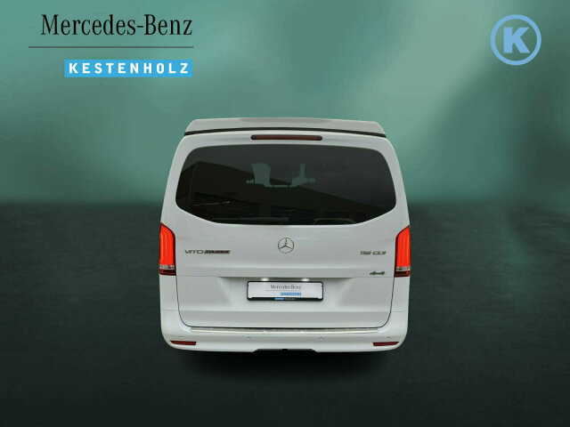 Interne Fahrzeugnr.:: 0923416Ausstattungslinien und -Pakete:  Aerodynamik-Paket,   Basic,   BlueEFFICIENCY-Paket,   Chrom Interieur-Paket,   Liege-Paket,   Modellgeneration 1,   Spur-Paket,   Tourer PROExterieur:  Änderungsjahr G3-I,   Aktiver Feststeller Schiebetür,   Außenspiegel heizbar und elektrisch verstellbar,   Basisfahrwerk,   Baureihe C447 Vito/V-Klasse,   Befestigungspunkte im Dachrahmen,   CO2-optimierte Bremsanlage,   Dachverkleidung,   Elektrik für Anhängersteckdose,   Fehlbetankungsschutz,   Fenster in Heckklappe mit Wisch- und Waschanlage,   Fenster vorn links, fest in Seitenwand/Schiebetür,   Generator 14 V / 250 A,   Gewichtsvariante 3.100 kg,   Haupttank 70 Liter,   Heckklappe,   Hinterachswellenfabrikat IFA,   Inland - Code,   Kombifahrzeug,   Komplettfahrzeug,   Kältemittel R-1234yf,   Kühlergrill verchromt,   LED Intelligent Light System,   Leichtmetallräder 7,0Jx17 5-Doppelspeich.-Design,   Pufferbatterie für Startvorgang,   Räderfabrikat Ronal,   Schiebetür links,   Schluss-, Brems- und Blinklicht in LED-Technik,   Steuercode Umstellung WLTP,   Stoßfänger und Anbauteile in Wagenfarbe lackiert,   Umfeldbeleuchtung Heckklappe,   VIN von außen sichtbar,   Vliesbatterie 12 V 92 Ah,   Wärmedämmendes Glas rundumInterieur:  3er-Sitzbank als Komfortliege, 2.Fondsitzreihe,   Abschließbares Handschuhfach,   Beleuchtung im Haltegriff Fond mit Lesespot,   Cupholder aufsteckbar in Armlehnen hinten,   Doppelcupholder Cockpit mittig,   Fenster fest hinten,   Haltegriff im Fond,   Innenspiegel,   Innenverkleidung gehobene Ausführung,   Klemmleiste für Elektroanschluss,   Komfort-Beifahrersitz drehbar,   Komfort-Dachbedieneinheit,   Komfort-Fahrersitz drehbar,   Lederlenkrad,   Linkslenker,   Sitzheizung für Beifahrer,   Sitzheizung für Fahrer,   Sitzschienensystem mit Schnellverriegelung,   Steckdose 12 V Kofferraum / Laderaum,   Steckdosen 12V für Sitzreihen Fond rechts u. links,   Stoff Santos schwarz,   Warmluftkanal zum FahrgastraumMultimedia:  2-Wege-Lautsprecher vorn und hinten,   Audio 40,   Digitales Extra: Remote Services Plus,   Digitales Radio (DAB),   Kombiinstrument (Pixel-Matrix-Display),   Kommunikationsmodul (LTE) für digitale Dienste,   Live Traffic Information,   Mercedes-Benz NotrufsystemKomfort und Umwelt:  9G-TRONIC,   Abgasreinigung SCR Generation 4,   Allrad permanent,   Attention Assist,   Berganfahrhilfe,   Colorverglasung im Fond, Schwarzglas,   ECO Start-Stop Funktion,   Emissionsklasse Euro 6d-TEMP M/N1 GR. II,   Fahrlichtassistent,   Haltegriff für Einstieg,   Lenkrad in Neigung und Höhe verstellbar,   Mercedes-Benz MobiloVan mit DSB und GgD,   Multifunktionslenkrad mit Reiserechner,   Parktronic,   Regensensor,   Spurhalteassistent,   Totwinkel-Assistent,   Zuheizer  elektrischSicherheit:  Adaptives Bremslicht,   Aktiver Abstands-Assistent DISTRONIC,   Aktiver Brems-Assistent,   Beifahrerairbag,   Fußgängerschutz,   Gurtwarneinrichtung für Beifahrer,   HOLD-Funktion,   Kindersicherung an Türen im Fahrgastraum,   Reifendrucküberwachung an VA u. HA, drahtlos,   Thorax-Pelvis-Sidebag Beifahrer,   Thorax-Pelvis-Sidebag Fahrer,   Verbandtasche,   Warndreieck,   Warnlampe für Wischwasserfüllstand,   Wegfall Windowbag A-BZustand/Papiere:  COC-Papiere,   Modellpflege,   Premiumschutz Reifen (3 Jahre),   Wartungsintervall 40.000 km,   Zulassung als PKWWeiteres:  Europa,   Fahrzeug HVO fähig,   Fenster v. rechts, fest in Seitenwand/Schiebetür,   halbautomatisch geregelt Klimaanlage TEMPMATIC,   Hersteller Mercedes-Benz AG,   Komfort-Öffnung u.Schließung mit IR-Fernbedienung,   Kunstoffboden TPO im Fahrgastraum,   Pannenmanagement,   Region EU/ EFTA,   Schilder / Druckschriften deutsch,   Steuercode Entwicklung,   Steuercode Modellpflege,   VIN codierte Fahrzeugdaten mit Prüfziffer,   Geschwindigkeitsbegrenzung 210 km/h,   Modelljahr 3,   Motor OM 654 DE 20 LA 140 kW (190 PS) 3800/min.