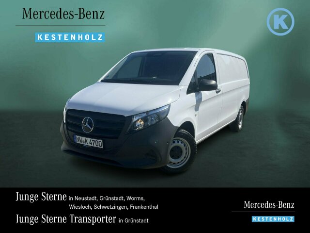 Interne Fahrzeugnr.:: 0923566Ausstattungslinien und -Pakete:  BASE,   BlueEFFICIENCY-Paket,   Modellgeneration 2,   Park-Paket,   SondermodellExterieur:  6-Gang-Schaltgetriebe TSG 380,   Anhängerkupplung Kugelkopf fest,   Außenspiegel heizbar und elektrisch verstellbar,   Basisfahrwerk,   Baureihe C447 Vito/V-Klasse,   Befestigungspunkte im Dachrahmen,   CO2-optimierte Bremsanlage,   Generator 14 V / 250 A,   Gewichtsvariante 2.800 kg,   Haupttank 70 Liter,   Heckkamera nicht einklappbar,   Hecktür zweiflügelig 180 Grad ohne Fenster,   Inland - Code,   Kastenwagen,   Komplettfahrzeug,   Kältemittel R-1234yf,   Premium Komplettradschutz (3 Jahre),   Radstand 3200 mm, Überhang lang,   Steuercode Umstellung WLTP,   Vliesbatterie 12 V 92 Ah,   Wärmedämmendes Glas rundumInterieur:  Abschließbares Handschuhfach,   Beifahrersitz Zweisitzer,   Holzfußboden,   Innenverkleidung Laderaum, obere Felder,   Innenverkleidung Laderaum, seitlich,   Komfort Fahrersitz,   LED-Lichtband im Laderaum,   Linkslenker,   Sitzbelegungserkennung Fahrersitz,   Stoff Caluma schwarz,   Trennwand durchgehendMultimedia:  2-Wege-Lautsprecher vorne,   Digitales Extra: Remote Services Plus,   Digitales Extra: Vorrüstung für Navigation,   Digitales Radio (DAB),   Headunit Europa/GUS-Staaten/Mongolei,   Kombiinstrument mit Farbdisplay,   Kommunikationsmodul (LTE) für digitale Dienste,   MBUX Multimediasystem,   Mercedes-Benz NotrufsystemKomfort und Umwelt:  Abgasreinigung SCR Generation 4,   Aktiver Spurhalte-Assistent,   Attention Assist,   Berganfahrhilfe,   ECO Start-Stop Funktion,   Fahrlichtassistent,   Intelligenter Geschwindigkeitsassistent (ISA),   Kofferraum-Komfortschließung,   Lenkrad in Neigung und Höhe verstellbar,   Mercedes-Benz MobiloVan mit DSB und GgD,   Multi-Tasten Funkfernbedienung,   Multifunktionslenkrad,   Sauglüfter elektrisch Leistungsstufe 5,   Tempomat,   Totwinkel-AssistentSicherheit:  Adaptives Bremslicht,   Aktiver Brems-Assistent,   Beifahrerairbag,   Bremskraftverstärkerausfallkompensierung,   Geräuschvorschrift nach ECE R51-3,   Gurtwarneinrichtung für Beifahrer,   Reifendrucküberwachung an VA u. HA, drahtlos,   Verbandtasche,   WarndreieckZustand/Papiere:  COC-Papiere,   Modellpflege,   Wartungsintervall 40.000 km,   Zulassung als LKWWeiteres: Fahrzeug mit Haltedauer! Abgabe frühestens 90 Tage nach Erstzulassung! AEJ X5/1,   AEJ X5/2,   BEDIENUNGSANLEITUNG U. SERVICEHEFT-DEUTSCH,   EMISSIONSKLASSE EURO 6E-BIS N1,   Europa,   Fahrerkamera,   Fahrzeug HVO fähig,   halbautomatisch geregelt Klimaanlage TEMPMATIC,   Hersteller Mercedes-Benz AG,   Mopf II,   OM 654 DE 20 LA 100 kW (136 PS) 3800/min,   Pannenmanagement,   Region EU/ EFTA,   Schilder / Druckschriften deutsch,   Steuercode Entwicklung,   Steuercode Modellpflege,   Vertriebskennzeichen 0,   VIN codierte Fahrzeugdaten mit Prüfziffer,   Wartungsintervall 2 Jahre,   WIPPS-Länder WEU+COC,   Geschwindigkeitsbegrenzung 210 km/h.