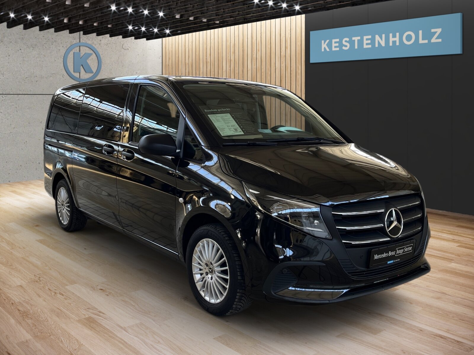 Ausstattungslinien und -Pakete:  Aerodynamik-Paket,   BlueEFFICIENCY-Paket:  Chrom Interieur-Paket:  Fahrassistenz-Paket:  Modellgeneration 2,   Park-Paket mit Rückfahrkamera:  Spiegel-Paket Vito:  Tourer PRO:Exterieur:  Anhängelast 2500 kg:  Anhängerkupplung Kugelkopf abnehmbar:  Außenspiegel elektrisch heranklappbar:  Außenspiegel heizbar und elektrisch verstellbar,   Baureihe C447 Vito/V-Klasse:  Befestigungspunkte im Dachrahmen,   CO2-optimierte Bremsanlage,   EASY PACK Paket - elektr. Schiebetür/Heckklappe,   Elektr. Betätigung für Schiebetür links:  Elektr. Betätigung für Schiebetür rechts:  Fehlbetankungsschutz,   Fenster in Heckklappe mit Wisch- und Waschanlage,   Fenster vorn links, fest in Seitenwand/Schiebetür,   Generator 14 V / 250 A:  Gewichtsvariante 3.200 kg,   Haupttank 70 Liter:  Heizung für Scheibenwaschanlage:  Hinterachswellenfabrikat IFA,   Kombifahrzeug:  Komplettfahrzeug,   Kühlergrill verchromt,   Leichtmetallräder 7 J x 17, 20-Speichen Design,   Metallic-Lack:  Multibeam LED: Fernlichtassistent Adaptive plus,   Radstand 3200 mm, Überhang lang,   Schiebetür links:  Schluss-, Brems- und Blinklicht in LED-Technik:  Steuercode Umstellung WLTP,   Steuercode Zertifizierung II,   Stoßfänger und Anbauteile in Wagenfarbe lackiertInterieur:  3er-Sitzbank in 2. SR (klapp-, wickel-, herausnehmbar) mit Isofix u. Top Tether auf außen, 2 Einzelsitze in der 3. SR,   Beifahrersitz Zweisitzer:  Beleuchtung im Haltegriff Fond mit Lesespot,   Fenster fest hinten,   Innenspiegel  automatisch abblendend,   Innenverkleidung gehobene Ausführung,   Klimaanlage halbautom. geregelt, TEMPMATIC im Fond:  Klimatisierungsautomatik Thermotronic:  Komfort Fahrersitz:  Kunstleder schwarz:  Lederlenkrad:  Linkslenker,   Lordosenstütze Fahrersitz,   Sitzbelegungserkennung Fahrersitz:  Sitzheizung für Beifahrer:  Sitzheizung für Fahrer:  Sitzkissentiefenverstellung Fahrer,   Vordersitze mit EASY-ENTRY-FunktionMultimedia:  2-Wege-Lautsprecher vorn und hinten,   Digitales Extra: Festplatten-Navigation,   Digitales Extra: Remote Services Plus,   Digitales Extra: Smartphone Integration,   Digitales Radio (DAB):  Kommunikationsmodul (LTE) für digitale Dienste:  Live Traffic Information,   MBUX Multimediasystem:  Mercedes-Benz Notrufsystem:Komfort und Umwelt:  9G-TRONIC:  Abgasreinigung SCR Generation 4,   Aktiver Geschwindigkeitslimit-Assistent:  Aktiver Lenk-Assistent:  Aktiver Spurhalte-Assistent:  Allrad permanent:  Attention Assist:  Berganfahrhilfe:  Colorverglasung im Fond, Schwarzglas:  Easy-Pack Heckklappe:  ECO Start-Stop Funktion:  Emissionsklasse  Euro 6b M/N1 GR. II:  Erweitertes autom. Wiederanfahren auf Autobahnen,   Fahrlichtassistent,   Innen- und Umfeldbeleuchtung Kombi,   Intelligenter Geschwindigkeitsassistent (ISA),   Kindererkennung im Fahrzeug passiv,   Kofferraum-Komfortschließung,   Lenkrad in Neigung und Höhe verstellbar,   Multifunktionslenkrad:  Nachtbeleuchtung,   Sauglüfter elektrisch Leistungsstufe 5,   Streckenbasierte Geschwindigkeitsanpassung,   Totwinkel-Assistent:  Verkehrszeichen-Assistent:  Zuheizer  elektrischSicherheit:  Aktiver Abstands-Assistent DISTRONIC:  Aktiver Brems-Assistent:  Beifahrerairbag,   Bremskraftverstärkerausfallkompensierung,   elek. Feststellbremse,   HOLD-Funktion:  Kindersicherung an Türen im Fahrgastraum,   Reifendrucküberwachung an VA u. HA, drahtlos:  Thorax-Pelvis-Sidebag Beifahrer:  Thorax-Pelvis-Sidebag Fahrer,   Windowbags für Fahrer und Beifahrer:Zustand/Papiere:  Modellpflege:  Wartungsintervall 40.000 km,   Zulassung als PKW:Weiteres:  AEJ X4/1,   AEJ X4/2,   Fahrzeug HVO fähig,   Fenster v. rechts, fest in Seitenwand/Schiebetür,   Hersteller Mercedes-Benz AG,   Kundenauftrag VdZ,   Kunstoffboden TPO im Fahrgastraum,   Mopf II,   OM654 DE 20 LA Leistungsstufe 5 Top Type,   Pannenmanagement,   Schilder / Druckschriften deutsch,   Sitzbef. Fond m.Schnellverriegelung 2 Sitzreihen,   Steuercode Modellpflege,   Vertriebskennzeichen 0,   VIN codierte Fahrzeugdaten mit Prüfziffer,   174 kW (237 PS) 4200/min,   Änderungsjahr G4-II,   Geschwindigkeitsbegrenzung 210 km/h,   Modelljahr 5.