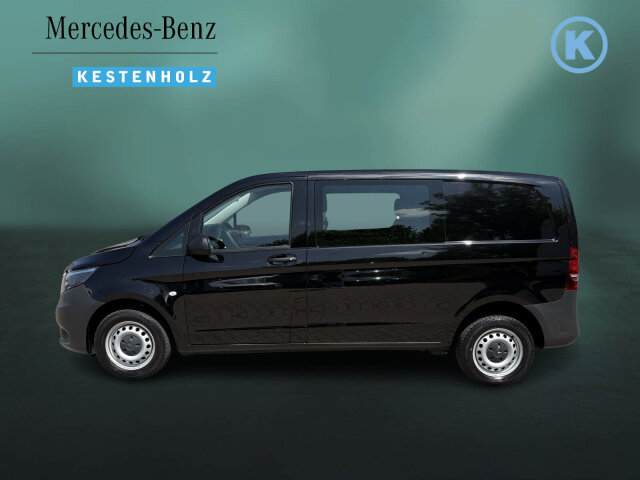 Interne Fahrzeugnr.:: 0923948Ausstattungslinien und -Pakete:  Basic,   BlueEFFICIENCY-Paket,   Mixto,   Modellgeneration 1Exterieur:  6-Gang-Schaltgetriebe TSG 380,   Aktiver Feststeller Schiebetür,   Anhängelast 0 kg/lbs,   Basisfahrwerk Plus,   Baureihe C447 Vito/V-Klasse,   Befestigungspunkte im Dachrahmen,   CO2-optimierte Bremsanlage,   Fenster vorn links, fest in Seitenwand/Schiebetür,   Generator 14 V / 250 A,   Gewichtsvariante 2.800 kg,   Haupttank 57 Liter,   Heckklappe,   Hinterachswellenfabrikat IFA,   Inland - Code,   Kombifahrzeug,   Komplettfahrzeug,   Metallic-Lack,   Pufferbatterie für Startvorgang,   Radstand 3200 mm, Überhang kurz,   Steuercode Umstellung WLTP,   Steuercode Werk 157,   Vliesbatterie 12 V 92 Ah,   Wärmedämmendes Glas rundumInterieur:  3er - Sitzbank 1. Reihe mit klappbarem äußeren Sitz,   Abschließbares Handschuhfach,   Beifahrersitz verstellbar,   Dachverkleidung Standard Säule B-D,   Fahrersitz,   Holzfußboden,   Innenraumleuchte(n) im Fond,   Innenspiegel,   Innenverkleidung Laderaum, seitlich,   Linkslenker,   Stoff Caluma schwarz,   Warmluftkanal zum FahrgastraumMultimedia:  2-Wege-Lautsprecher vorne,   Audio 10,   Digitales Extra: Remote Services Plus,   Digitales Radio (DAB),   Kommunikationsmodul (LTE) für digitale Dienste,   Mercedes-Benz NotrufsystemKomfort und Umwelt:  Abgasreinigung SCR Generation 4,   Attention Assist,   Berganfahrhilfe,   ECO Start-Stop Funktion,   Emissionsklasse Euro 6d N1 GR.III/N2,   Fahrlichtassistent,   Mercedes-Benz MobiloVan mit DSB und GgD,   Sauglüfter elektrisch Leistungsstufe 5,   TempomatSicherheit:  Adaptives Bremslicht,   Beifahrerairbag,   Fußgängerschutz,   Gurtwarneinrichtung für Beifahrer,   Kindersicherung an Türen im Fahrgastraum,   Verbandtasche,   Warndreieck,   Warnlampe für WischwasserfüllstandZustand/Papiere:  COC-Papiere,   Modellpflege,   Premiumschutz Reifen (3 Jahre),   Wartungsintervall 40.000 km,   Zulassung als LKWWeiteres:  Europa,   Fahrzeug HVO fähig,   Fenster v. rechts, fest in Seitenwand/Schiebetür,   Hersteller Mercedes-Benz AG,   OM 654 DE 20 LA 75 kW (102 PS) 3800/min,   Pannenmanagement,   Region EU/ EFTA,   Schilder / Druckschriften deutsch,   Steuercode Entwicklung,   Steuercode Modellpflege,   Vertriebskennzeichen 0,   VIN codierte Fahrzeugdaten mit Prüfziffer,   Änderungsjahr G2-II,   Geschwindigkeitsbegrenzung 210 km/h,   Modelljahr 3.