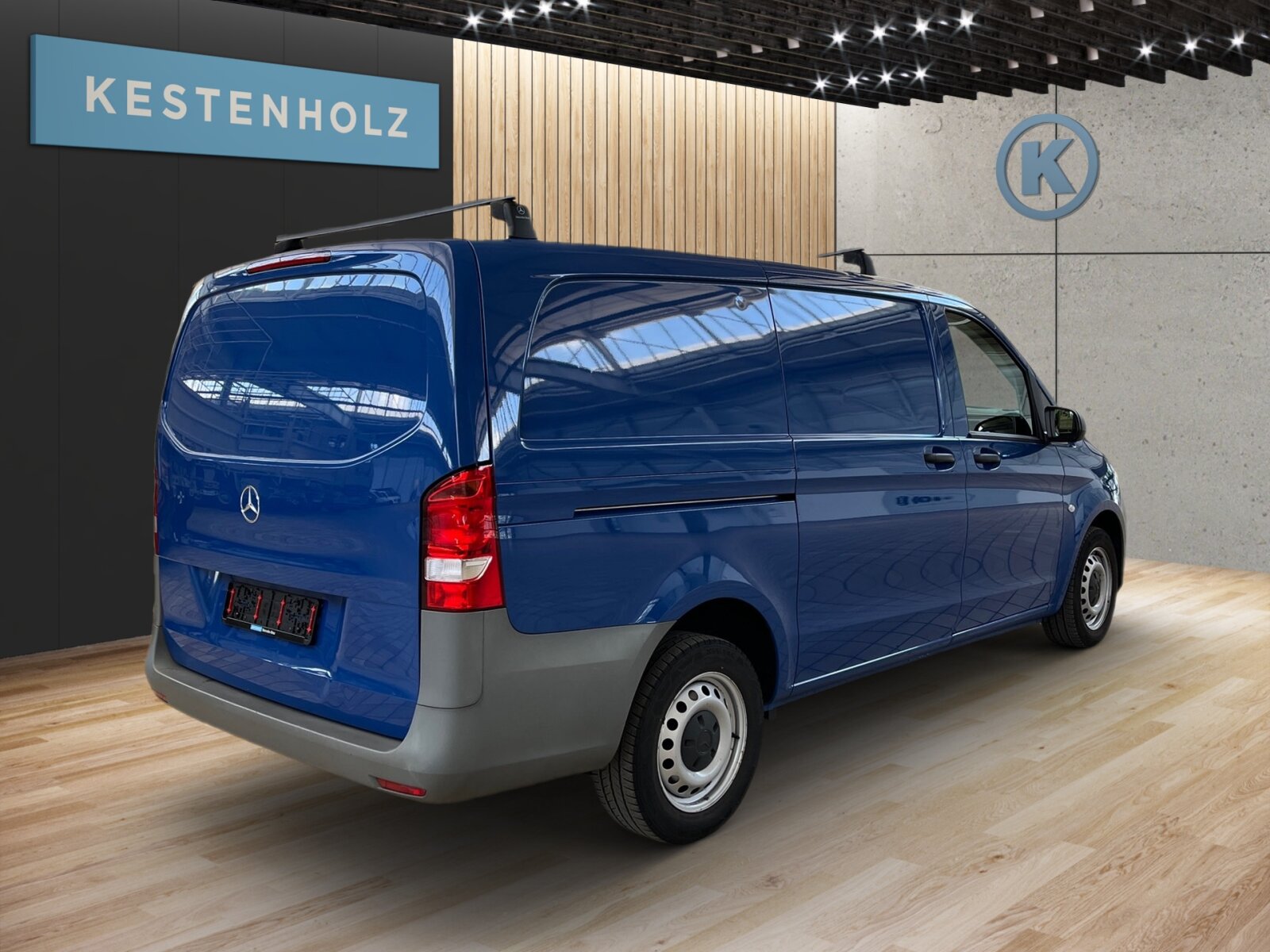 Ausstattungslinien und -Pakete:  BASE,   BlueEFFICIENCY-Paket:  Fahrassistenz-Paket:  Raucher-Paket:Exterieur:  Außenspiegel heizbar und elektrisch verstellbar,   Baureihe C447 Vito/V-Klasse:  Befestigungspunkte im Dachrahmen,   Haupttank 70 Liter:  Heckklappe:  Kastenwagen:  Komplettfahrzeug,   Radstand 3200 mm, Überhang lang,   Reserverad mit Wagenheber,   Schweißmuttern Seitenwand für Ausbauten,   Steuercode Umstellung WLTP,   Stoßfänger lackierfähig,   Wegfall Heckbeschriftung:Interieur:  Doppelcupholder Cockpit mittig,   Innenverkleidung Laderaum, seitlich,   Komfort-Beifahrersitz:  Komfort Fahrersitz:  LED-Lichtband im Laderaum:  Lederlenkrad:  Linkslenker,   Lordosenstütze Fahrersitz,   Mittelkonsole mit Staufach,   Stoff Caluma schwarz,   Trennwand durchgehend:Multimedia:  2-Wege-Lautsprecher vorne,   Audio 40:  Digitales Radio (DAB):  Kommunikationsmodul (LTE) für digitale Dienste:  Live Traffic Information,   Mercedes-Benz Notrufsystem:Komfort und Umwelt:  9G-TRONIC:  Abgasreinigung SCR Generation 3,   Attention Assist:  Berganfahrhilfe:  ECO Start-Stop Funktion:  Emissionsklasse Euro 6d-TEMP N1 GR.III/N2:  Fahrlichtassistent,   Lenkrad in Neigung und Höhe verstellbar,   Multi-Tasten Funkfernbedienung,   Multifunktionslenkrad mit Reiserechner:  Regensensor:  Rückfahrkamera:  Spurhalteassistent:  Tempomat:  Totwinkel-Assistent:  Warmwasser-Zusatzheizung:Sicherheit:  Aktiver Brems-Assistent:  Beifahrerairbag,   Feuerlöscher 1 kgZustand/Papiere:  Modellpflege:  Wartungsintervall 40.000 km,   Zulassung als LKW:Weiteres:  Gewichtsvariante 3.050 kg,   halbautomatisch geregelt Klimaanlage TEMPMATIC:  Hersteller Mercedes-Benz AG,   Pannenmanagement,   Schilder / Druckschriften deutsch,   Steuercode Modellpflege,   Vertriebskennzeichen 0,   Änderungsjahr G0-II,   Hinterachswellenfabrikat Neapco,   Motor OM 654 DE 20 LA 120 kW (163 PS) 3800/min.
