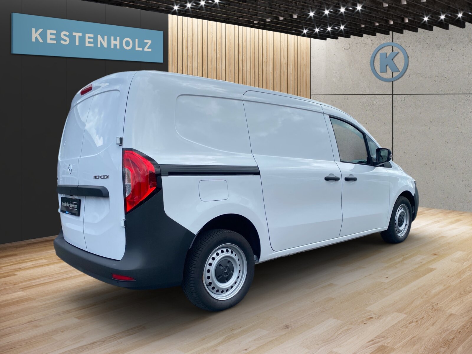 Ausstattungslinien und -Pakete:  Licht-Paket:  Ohne Chrom-Paket,   Park-Paket:  PURE STANDARD,   Sitzkomfort-Paket:Exterieur:  16" Stahlräder,   40,6 cm (16") Stahlräder mit Radnabenabdeckung,   Abdeckung Schiebetürschiene schwarz genarbt,   Ausführung Standard,   Außenspiegel heizbar und elektrisch verstellbar,   Blinker Außenspiegel in Halogen-Technik,   ECO Catalysator 90g,   EMISSIONSKLASSE EURO 6E M/N1 GR. II,   Frontscheibe wärmedämmend,   Gewichtsvariante 2.349 kg,   Hecktür zweiflügelig 180 Grad ohne Fenster:  INTERNER CODE AC1B2,   Kastenwagen:  Komplettfahrzeug,   LED High Performance-Scheinwerfer:  Modellgeneration GSR2B,   Nebelscheinwerfer Halogen,   Ohne Einstiegsleisten,   Ohne Lackierung Anbauteile,   Ohne PTC-Element,   Ohne Zierstab Heckklappe Chrom,   Radstand 3097 mm,   Reserverad,   Schiebetür rechts:  Schriftzug Gewerblich,   Seitenwand links,   Standardwegausführung,   Steuercode Umstellung WLTP,   Stoßfänger schwarz genarbt,   Türgriff schwarz,   Verbrenner,   Vorrüstung für Dachreling,   Wischwasserbehälter mit größerem VolumenInterieur:  Armlehne mit Staufach,   Fahrersitz höhenverstellbar mit Lordosestütze,   Fensterheber vorn elektrisch,   Griffleiste schwarz genarbt,   Handschuhfach, Beifahrerseite, geschlossen,   Innenverkleidung Basis,   Instrumententafel in Kunststoff schwarz genarbt,   Instrumententafel schwarz Kunststoff,   Klimatisierungsautomatik Thermotronic:  Kraftstofffilter mit Wasserabscheider,   Kunststoffboden im Fahrgastraum vorn,   Lenkrad umschäumt,   Linkslenker,   Mittelarmlehne und Türfelder schwarz genarbt,   Ohne Ambientenbeleuchtung,   Ohne beheiztes Lenkrad,   Ohne Belüftungsdüsen im Fond,   Ohne Fenster SW/LST m. Fensterheber elektr.,   Ohne Fussmatten,   Ohne Innenraumspiegel,   Ohne Innenspiegel,   Ohne Lastschutznetz,   Ohne Rücksitzbank,   Ohne Sitze in Reihe 3,   Ohne Sitz in Reihe 2,   Ohne Sitz Mittelgurt Fond,   Ohne Tasche an Fahrer- und Beifahrerrückenlehne,   Ohne Warmluftkanal zum Fahrgastraum,   Ohne Zierelemente,   Schaltknauf Kunststoff,   Sitzbezugsart Stoff,   Sitzheizung für Fahrer und Beifahrer,   Spiegel in Fahrer-Sonnenblende,   Stoff Norwich Schwarz,   Tachometer km/h,   Trennwand durchgehend:Multimedia:  Digitales Extra: Remote Services Plus,   Digitales Extra: Smartphone Integration,   Digitales Radio (DAB):  Kabelloses Ladesystem für mobile Endgeräte,   Kommunikationsmodul (LTE) für digitale Dienste:  Live Traffic Information,   MBUX Multimediasystem:  Mercedes-Benz Notrufsystem:  Sprache Kombiinstrument - deutsch,   Vorrüstung für Digitale ExtrasKomfort und Umwelt:  7-Gang-Automatikgetriebe:  Aktiver Spurhalte-Assistent:  ATTENTION ASSIST B,   Berganfahrhilfe:  ECO Start-Stop Funktion:  Fernlichtassistent,   i-Size Kindersitzbefestigung,   Intelligenter Geschwindigkeitsassistent (ISA),   Keyless Start (schlüsselloses Einsteigen und Starten),   Lenkrad in Neigung und Höhe verstellbar,   Licht- und Regensensor:  Multifunktionslenkrad:  Ohne Totwinkel-Assistent,   Partikelfilter:  Rückfahrkamera:  Tempomat:Sicherheit:  Airbag Fahrer und Beifahrer,   Aktiver Brems-Assistent:  Automatische Beifahrerairbag-Abschaltung,   Bremsanlage mit ABS und ASR,   elek. Feststellbremse,   Elektronisches Stabilitätsprogramm (ESP),   Gurtwarneinrichtung für Fahrer und Beifahrersitz,   Ohne Kopfstützen Fahrgastraum,   Reifendrucküberwachung an VA u. HA, drahtlos:  Thorax-Sidebags und Windowbags vorneWeiteres:  AEJ X3/1,   AEJ X3/2,   Beifahrersitz, höhenverstellbar,   Hersteller Mercedes-Benz AG,   Interner Code SSPREM,   Interner Code SSVOLP,   Kundenauftrag VdZ,   Kunststoffboden Kofferraum / Laderaum,   Markenumfang Mercedes-Benz,   Ohne aktiver Lenkassistent,   Ohne Double Lock,   Ohne Drehzahlanhebung mit Konstanthaltung,   Ohne Fenster hinten,   Ohne Generator verstärkt,   Ohne Heckscheibe heizbar,   Ohne Kindersicherung an Türen im Fahrgastraum,   Ohne Ladekabel für Haushaltssteckdose,   ohne Regen Kit,   ohne Schmutzfänger,   Ohne  Spiegel in Beifahrer-Sonnenblende,   Ohne Wisch- und  Waschanlage,   Pannenmanagement,   Schilder / Druckschriften deutsch,   Standard Reichweite,   Startlaufstrecke Wartungsintervall 30.000km/2Jahre,   Typkennzeichen,   Verkehrszeichen-Assistent B,   VIN codierte Fahrzeugdaten mit Prüfziffer,   VORRUESTUNG ALKOHOL-WEGFAHRSPERRE,   Baureihe 420 VS11,   MOTOR OM 608.9 DE 15 LA 70 KW (95PS).