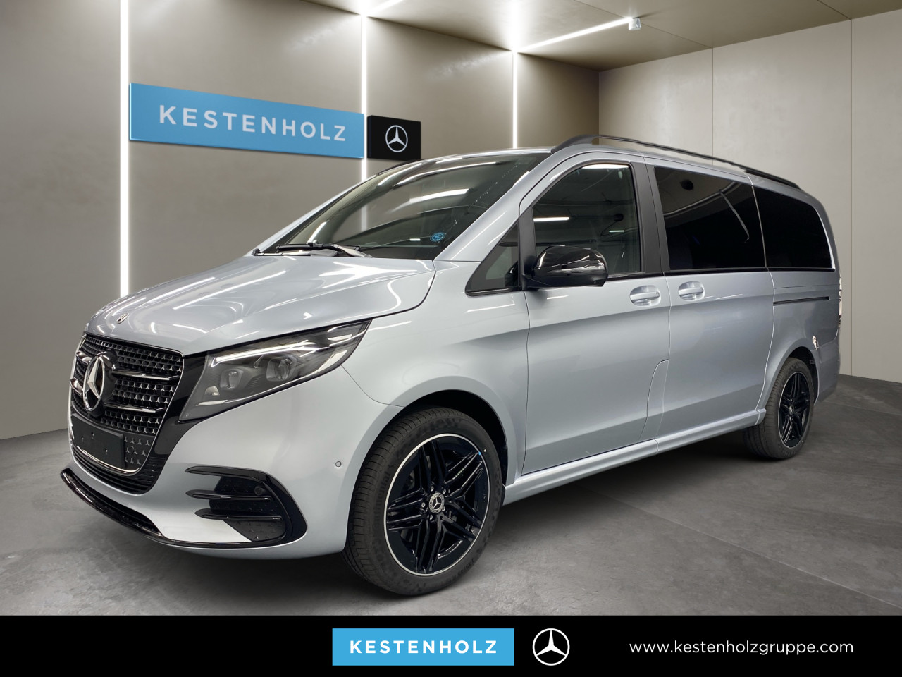 Getriebe: Automatikgetriebe 9 G-TRONIC, 9 G&auml;ngeAusstattungslinie: Ausstattungslinie Exterieur,  AMG Line InterieurAusstattungspakete: Winterpaket,  Night-Paket,  SpiegelpaketAssistenzsysteme: Fernlichtassistent,  Surround-Kamerasystem: Park-Paket mit 360&deg;-Kamera,  Fahrlichtautomatik,  DISTRONIC,  Berganfahrhilfe,  Spracheingabesystem,  M&uuml;digkeitserkennung,  Aktiver Lenk-Assistent,  Bremsassistent,  Fahrerassistenzpaket,  Anh&auml;ngerrangierassistent,  COLLISION PREVENTION ASSIST,  ATTENTION ASSIST,  Verkehrszeichenerkennung m. Geschwindigkeitslimit-Assistent,  AutobahnassistentLicht und Sicht: Multibeam LED Scheinwerfer,  Tagfahrlicht,  Automatisch abblendender Innenspiegel,  W&auml;rmeschutzverglasung,  LichtsensorAudio &amp; Kommunikation: MBUX,  Navigationssystem,  Radio,  Digitaler Radioempfang DAB+,  zentrale Bedieneinheit: Touchpad,  Burmester Surround-Soundsystem,  AUX &amp; USB Anschluss,  Handyvorbereitung Bluetooth,  Smartphone-App Integration,  Kabelloses Laden f&uuml;r Handys,  WLAN HotspotKomfort: Widescreen Cockpit,  Klimaautomatik,  Fahrersitz h&ouml;henverstellbar,  Lordosenst&uuml;tze Fahrer/Beifahrer,  Sitzheizung Fahrer/Beifahrer,  Easy-Entry Einstiegshilfe,  Komfortsitz Fahrer/Beifahrer,  Armauflage hinten,  Standheizung: Warmwasser-Zusatzheizung, Elektrisch,  Servolenkung,  Lenks&auml;ule verstellbar,  Start-Stopp System,  Zentralverriegelung,  Fensterheber elektrisch,  EASY-PACK Heckklappe,  Getr&auml;nkehalter hintenInterieur: Sitze Leder Leder Lugano schwarz,  Innenfarbe schwarz,  Multifunktions-Lederlenkrad,  Lenkradheizung,  Bordcomputer,  Dekoreinlagen: C1L AMG Frontsto&szlig;f&auml;nger mit Zierelementen in schwarz, F3T Zierelemente Holzoptik Olive dunkelgrau offenporig,  Bodenbelag TeppichExterieur: AGILITY CONTROL Fahrwerk,  Anh&auml;ngerkupplung Kugel abnehmbar,  Touchscreen Bedienung,  AMG Leichtmetallfelgen 19 Zoll,  Au&szlig;enspiegel elekt. verstell- &amp; anklappbar, beheizt,  Dachreling,  Schiebet&uuml;r links u. rechts elektrisch,  Notrufsystem,  Rettungsgassen-AssistentAirbags: MittelairbagSicherheit: ISOFIX Kindersitzbefestigung,  Fahrer- /Beifahrerairbag,  Kopfairbag vorn und hinten,  Seitenairbag vorn,  Traktionskontrolle,  Elektr. Stabilit&auml;tsprogramm ESP,  Reifendruckkontrolle,  Wegfahrsperre,  Au&szlig;entemperatur Anzeige,  Antiblockiersystem ABS,  Bremsverschlei&szlig;anzeige,  Notbremsassistent,  Totwinkel-AssistentWeitere Ausstattung: PRE-SAFE,  BlueEfficiency-Paket,  7B4 WIPPS-L&auml;nder WEU+COCSonstige Ma&szlig;e und Gewichte: zul&auml;ssiges Gesamtgewicht: 3.200 kg,  Kraftstofftank: 70l,  Radstand: 3.200 mm24 Monate Garantie ab Erstzulassung. , Irrt&uuml;mer und &Auml;nderungen vorbehalten